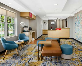 TownePlace Suites by Marriott Philadelphia Horsham - Horsham - Lounge