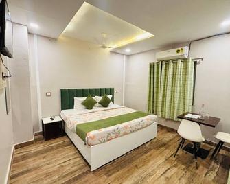 Nirvana inn , near ram mandir - Ayodhya - Bedroom