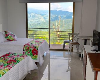 Gyrola Birding Hotel Boutique - La Mesa