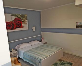 Hotel Moderno - Grumello del Monte - Habitación