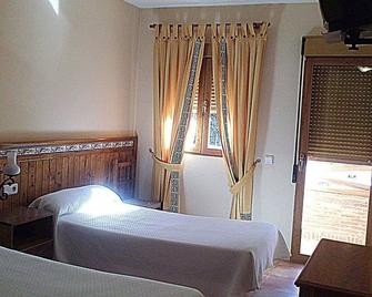 Hotel Restaurante Los Caños de la Alcaiceria - Alhama de Granada - Habitación