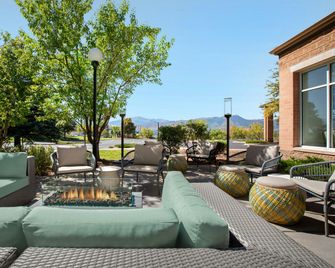 Hilton Garden Inn Colorado Springs North Air Force Academy - Colorado Springs - Patio