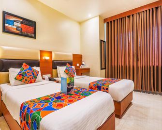 Fabhotel Liwa International - Nr. Mumbai International Airport - Powai - Bedroom