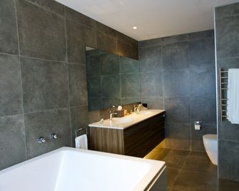 Regal Palms Resort - Rotorua - Bad