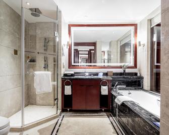 Suzhou Interntional Hotel - Suzhou - Bedroom