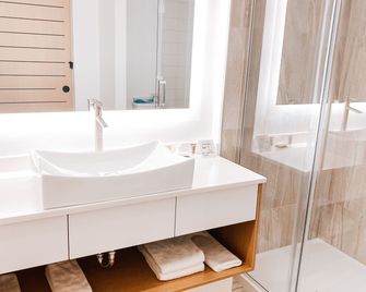 La Place Rendez-Vous Hotel - Fort Frances