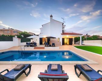 Lili by Check-in Portugal - Albufeira - Pool