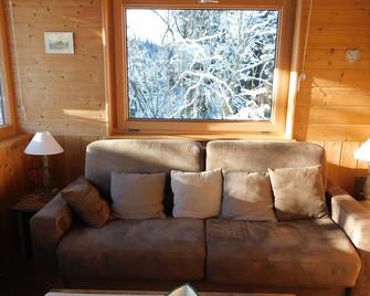 Charming 3-star gîte in the heart of nature, free Wi-Fi - Bonnétage - Sala de estar