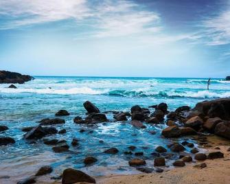 Surf Sea Breeze - Mirissa