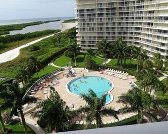 South Seas on the Gulf - Marco Island - Pool