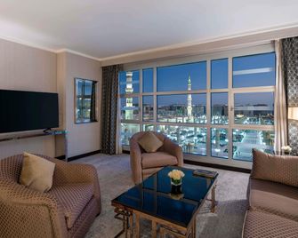 Anwar Al Madinah Mövenpick Hotel - Medina - Bedroom