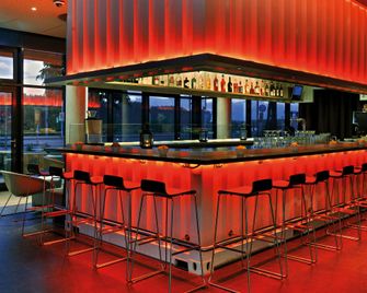 Hey Lou Hotel Monheim am Rhein - Monheim am Rhein - Бар