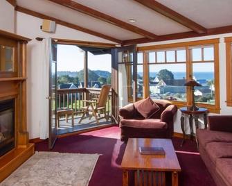 Mendocino View West - Mendocino - Living room