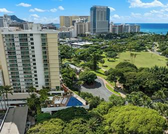 Luana Waikiki Hotel & Suites - Honolulu