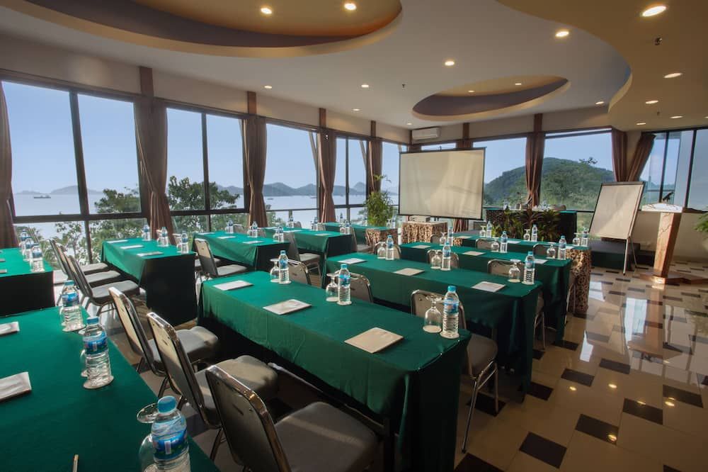 Bintang Flores Hotel - Labuan Bajo - Sala de reuniões