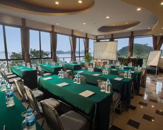 Bintang Flores Hotel - Labuan Bajo - Meeting room