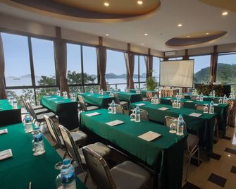 Bintang Flores Hotel - Labuan Bajo - Sala de reuniões