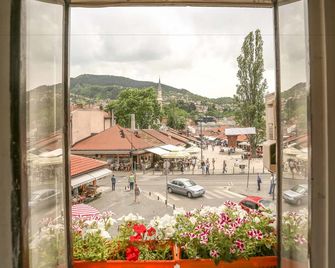 Pigeon Square Rooms - Сараєво - Балкон