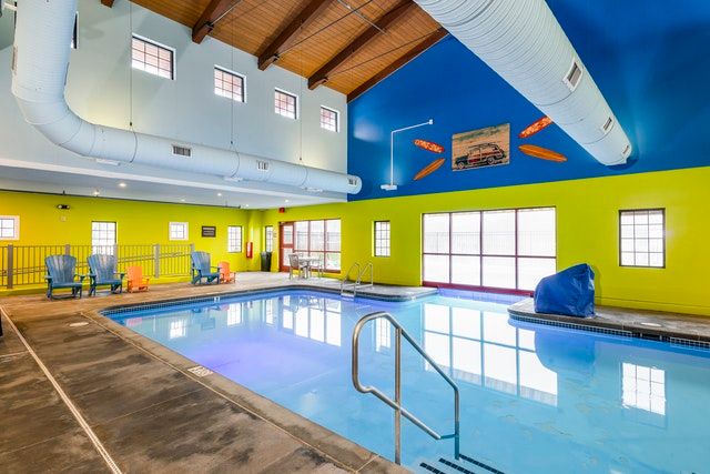 Stoney Creek Hotel Kansas City - Independence - Independence - Piscina
