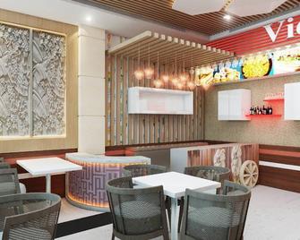 Hotel Vickys Plaza - Hanumāngarh - Restaurante
