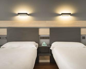 Hotel Alda Centro Gijón - חיחון - חדר שינה