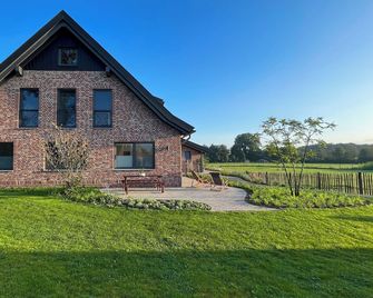 Alpakablick vacation apartment - including free alpaca meet & greet - Borken (Westfalen) - Edifício