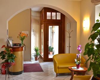 Hotel Cavour Asti - Asti - Lobby