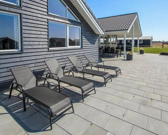 Stunning home in Samsø with sauna - Samsø - Patio