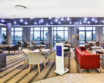Holiday Inn Express Sandton - Woodmead By IHG - Sandton - Ravintola