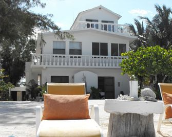 Welcome To Flying Cloud Beach Hotel - Xcalak - Vista del exterior