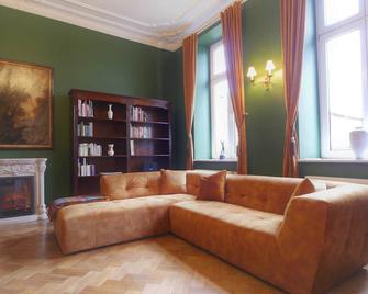 Schlosshotel Gross Koethel - Hohen Demzin - Stue