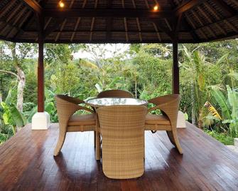 Magnificent 4br Villa In North Ubud - Perfect For Group Getaways! - Payangan - Innenhof