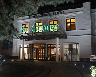 Hotel Uzdrowiskowy St George - Ciechocinek - Edifício