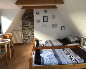 Ferienwohnung 2 Basthorst - Basthorst - Bedroom