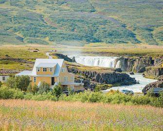 Hotel Godafoss - Husavik - Building