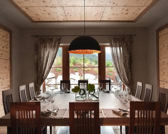 Hotel Ostaria Posta - St. Martin in Thurn - Essbereich