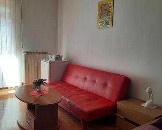 Rooms Cehovin - Postojna - Living room