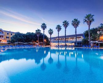 Vibra Blanc Palace Aparthotel - Ciutadella de Menorca - Pool