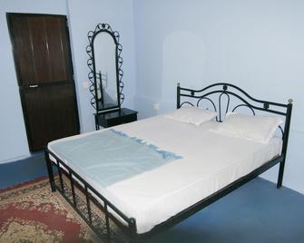 Rudra Holidays Guest House - Arambol - Habitación