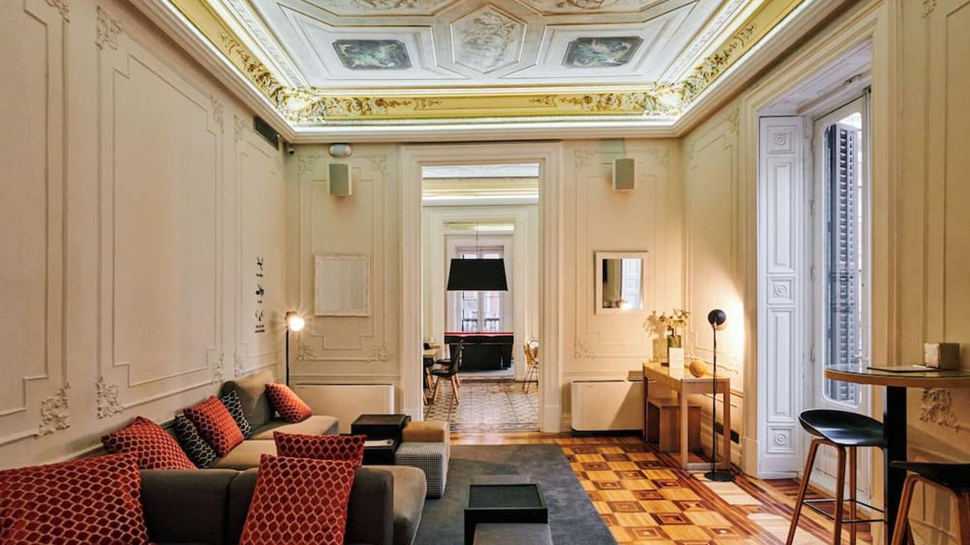 تي أو سي هوستل آند سويتس مدريد