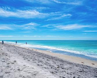 Beachside Bliss: Family-Friendly - Englewood - Beach