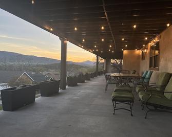 Murphys/Angels Camp/Greenhorn Creek Resort Massive Views Estate - Angels Camp - Patio