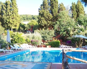 Agriturismo Ruralia - Tropea - Πισίνα