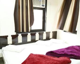 Hotel Arzoo Palace (Ajmer) - Ajmer - Bedroom