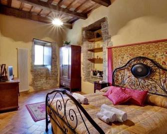 San Leo Albergo Diffuso - San Leo - Bedroom