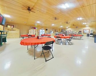 Ellipse Global Lodge - Carlsbad - Ravintola