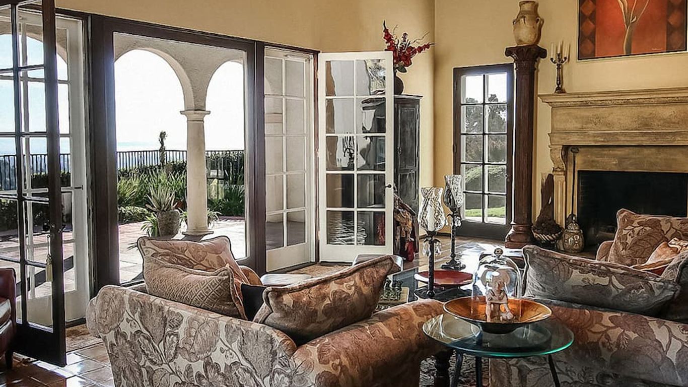 The Patrician Hollywood Universal