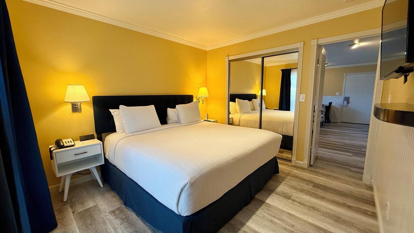 Monterey Bay Lodge