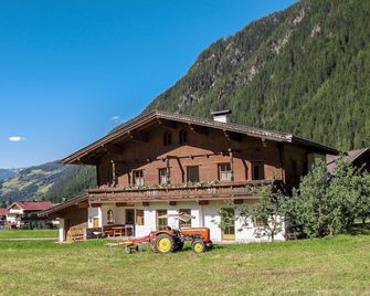 Apartment Gredler-1 by Interhome - Mayrhofen - Edificio