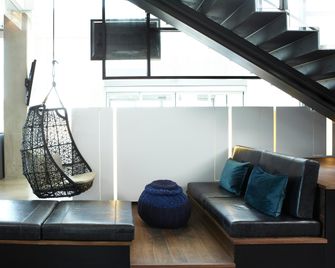 Alt Hotel Toronto Airport - Mississauga - Reception